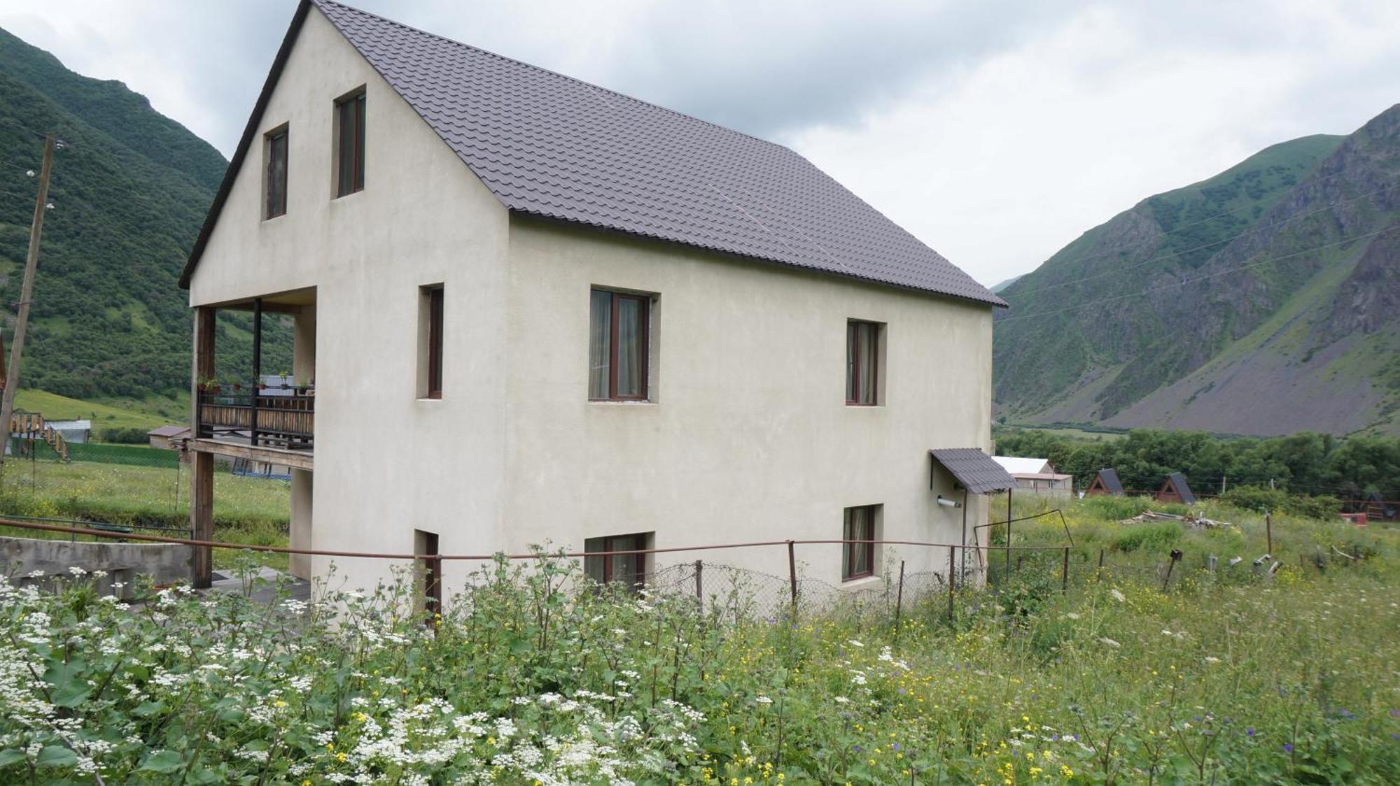 Hotel Arte In Kazbegi Exterior foto
