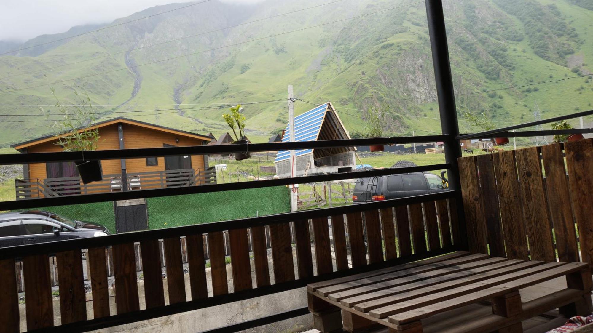 Hotel Arte In Kazbegi Exterior foto