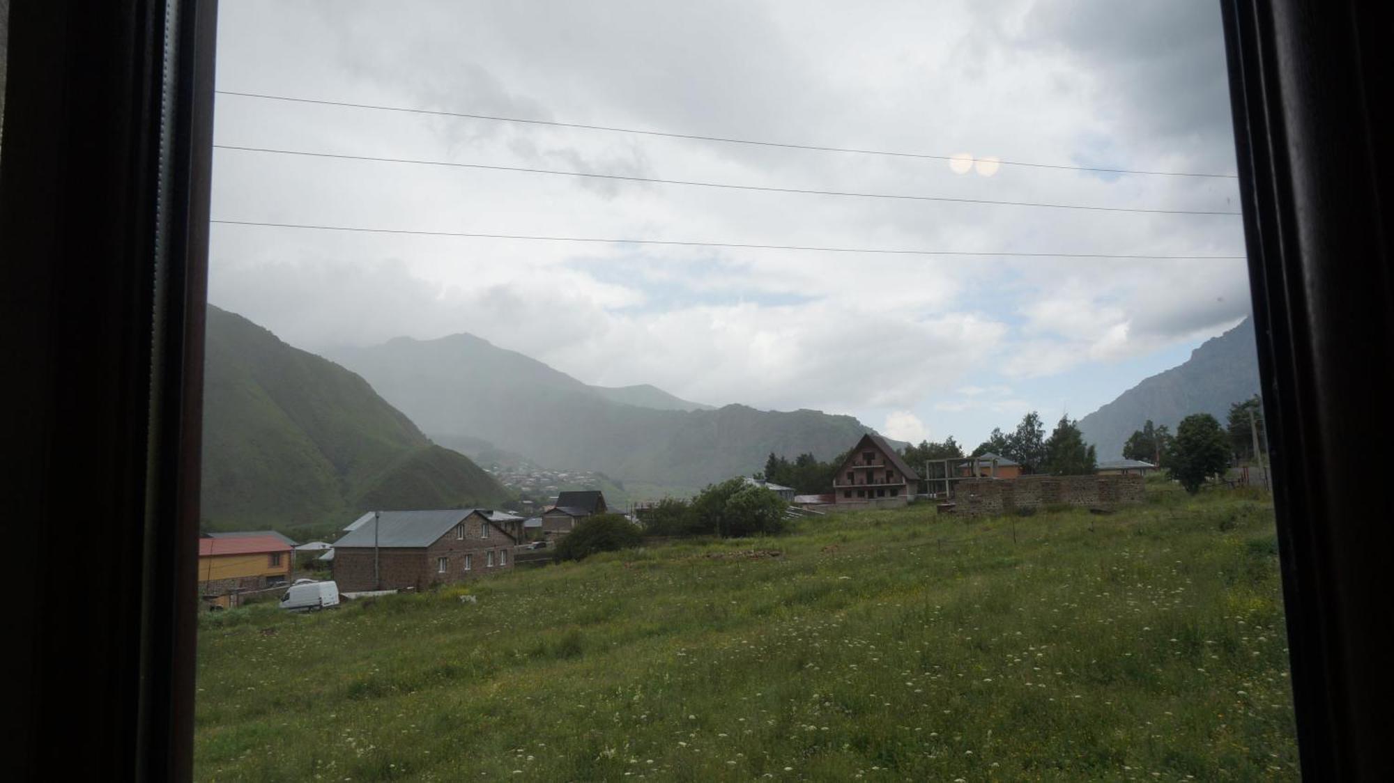 Hotel Arte In Kazbegi Exterior foto