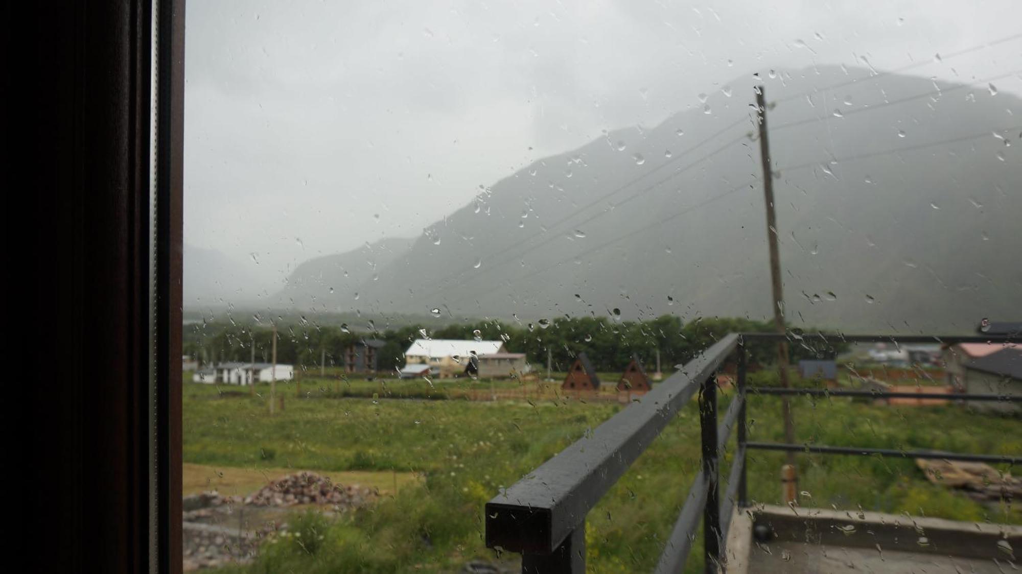 Hotel Arte In Kazbegi Exterior foto