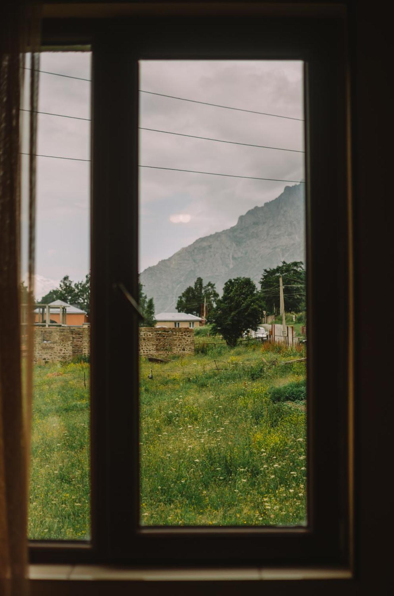 Hotel Arte In Kazbegi Exterior foto