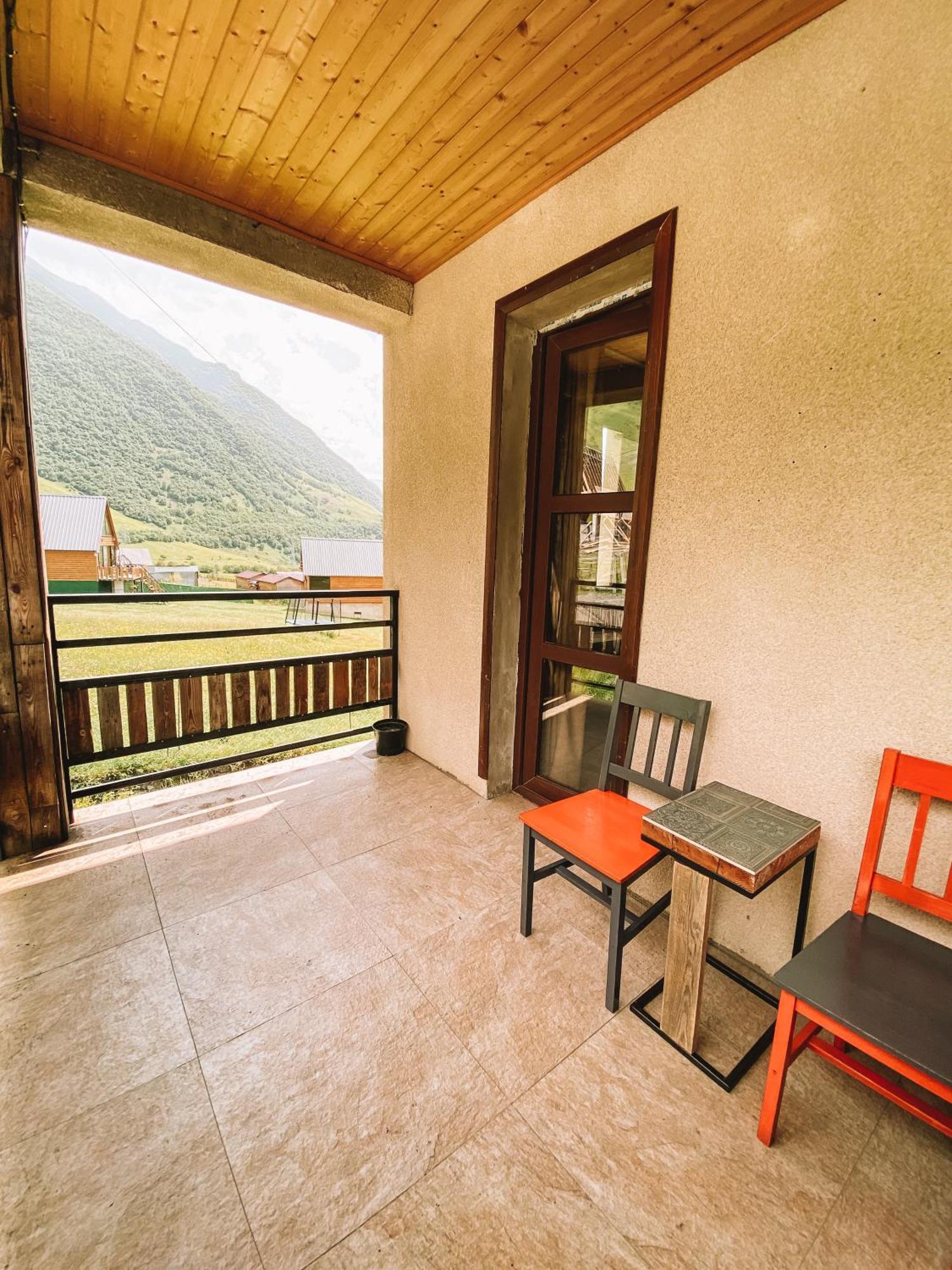 Hotel Arte In Kazbegi Exterior foto